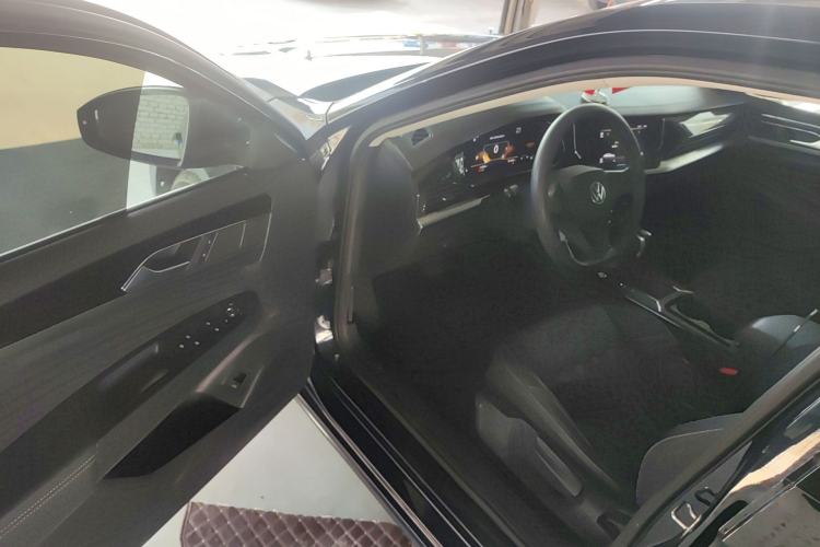 Used Volkswagen Passat 2022 280TSI Business Edition Driver Seat