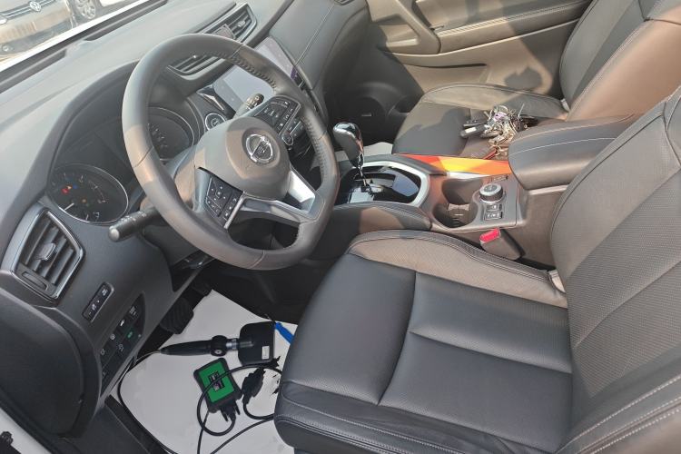 Used Nissan X-Trail 2019 2.5L CVT Smart Connect Luxury Edition 4WD Left Front Seat