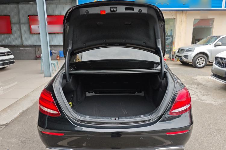Used Mercedes-Benz E-Class 2020 E 260 L
