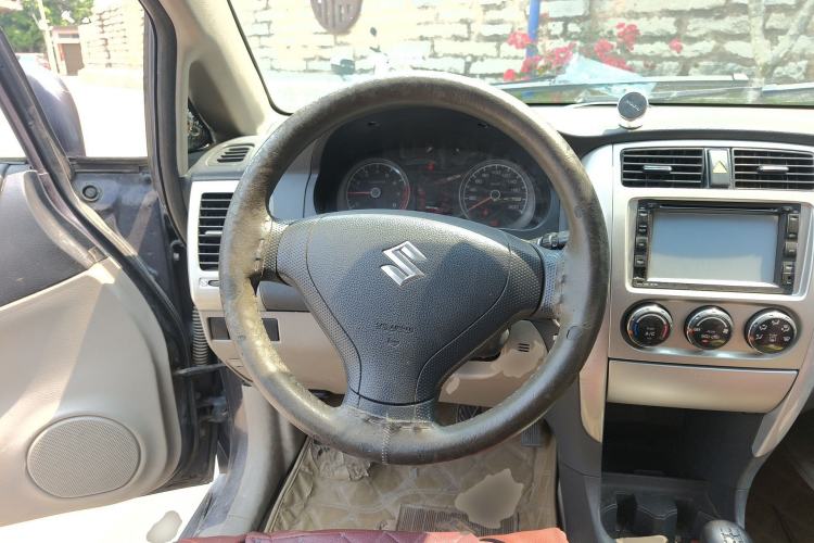 Used Suzuki Liana 2012 Sedan 1.4 VVT Manual Luxury Model
