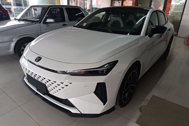 Used CHANGAN UNI-V iDD 2024 Blue Whale Smart Electric iDD 136km Luxury Model