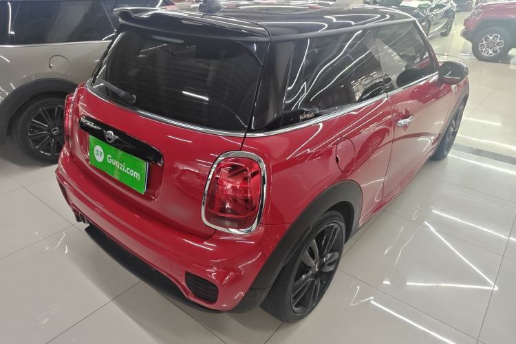 Used MINI MINI 2018 1.5T COOPER Racing Driver
