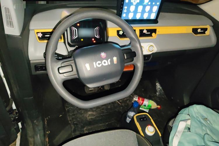 Used Chery New Energy QQ Ice Cream 2023 170km Milkshake – Lithium Iron Phosphate Center Console