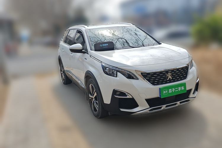 Used Peugeot 5008 2019 360THP 7-Seater Flagship Edition Front Right 45 Deg