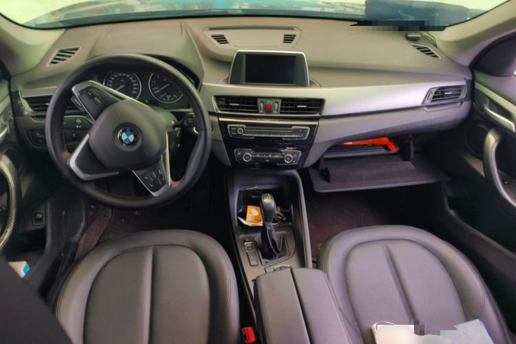 Used BMW X1 2018 sDrive20Li Leading Model Center Console