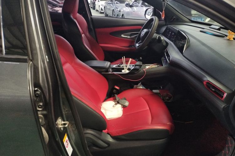 Used CHANGAN UNI-T 2020 1.5T Prestige Version