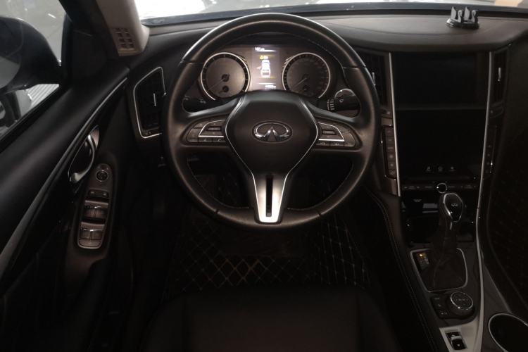 Used Infiniti Q50L 2022 2.0T Comfort Edition
