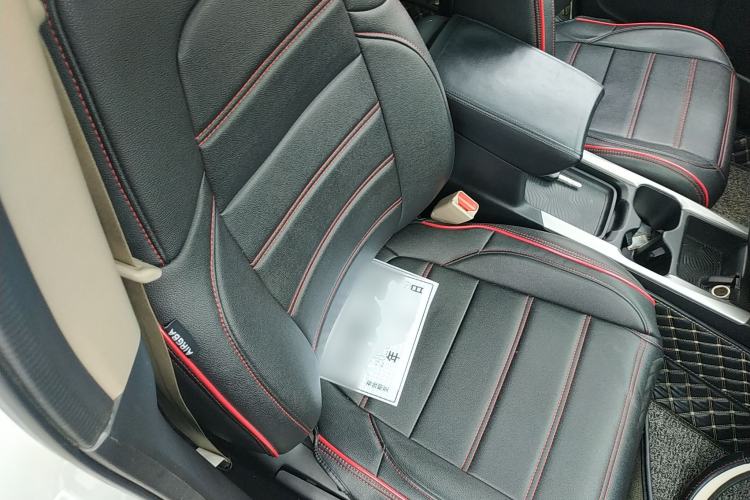 Used Honda CR-V 2017 240TURBO Manual Two-Wheel Drive Classic Edition Right Front Seat