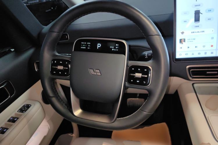 Used Li Auto MEGA 2025 Home Family Special Edition