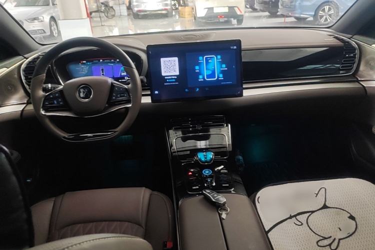 Used BYD Han 2023 EV Champion Edition 605KM Front-Drive Premium Model
