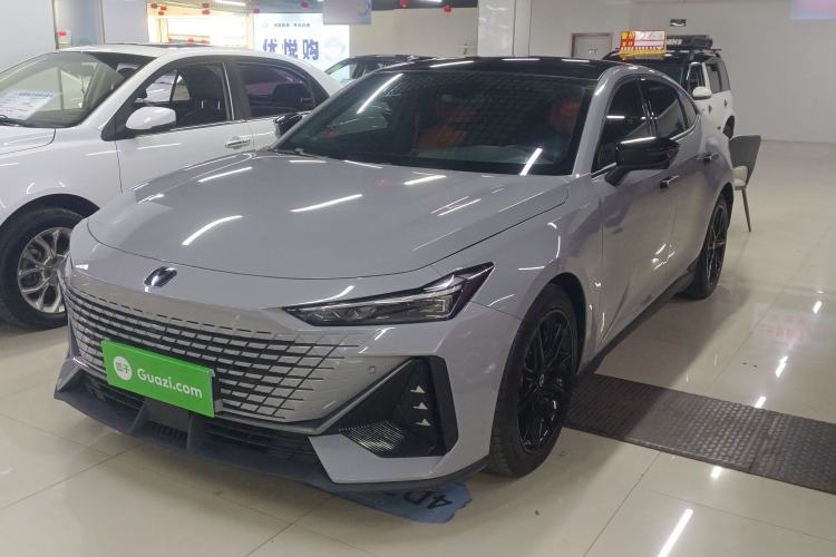 Used CHANGAN UNI-V 2022 1.5T Prestige Version