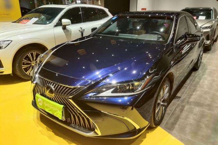 Used Lexus ES 2020 200 Excellence Edition