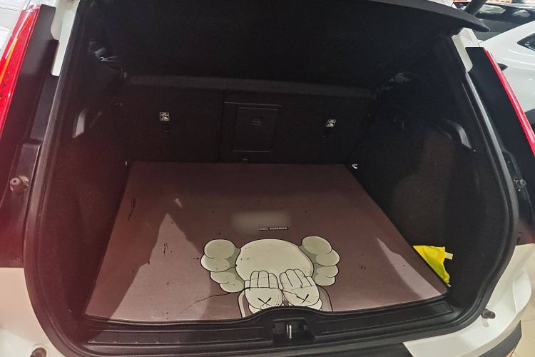 Used Volvo XC40 2020 T4 Four-Wheel Drive Smart Luxury Edition Trunk