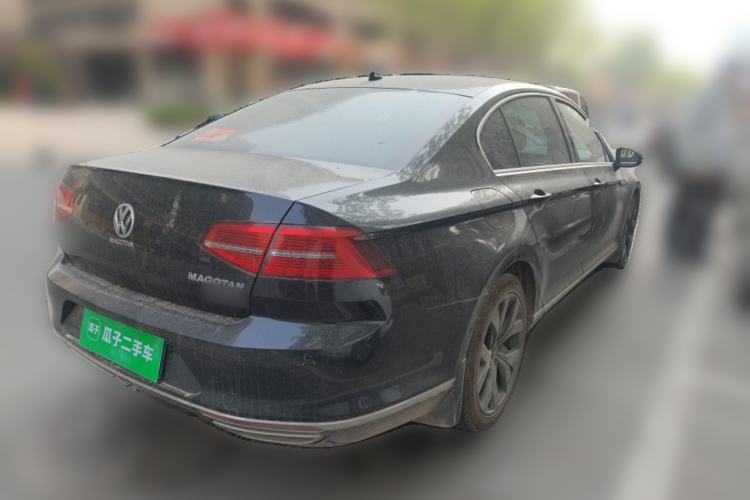 Used Volkswagen Magotan 2018 330TSI DSG Luxury Model Rear Right 45 Deg