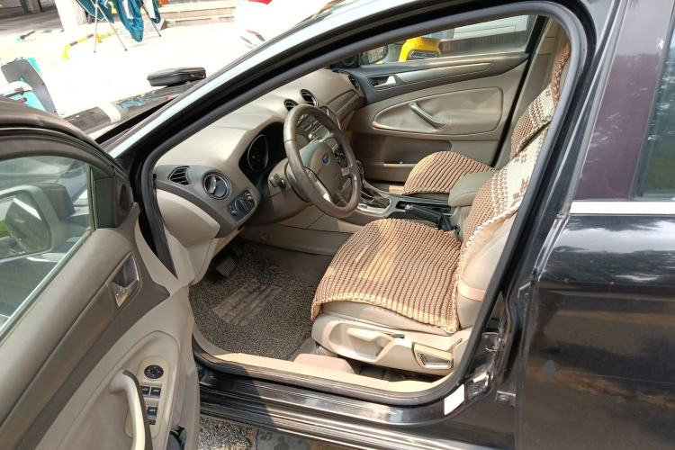 Used Ford Mondeo 2011 2.3L Fashion Edition
