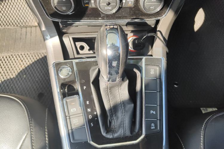 Used Volkswagen Passat 2017 330TSI DSG Luxury Edition
