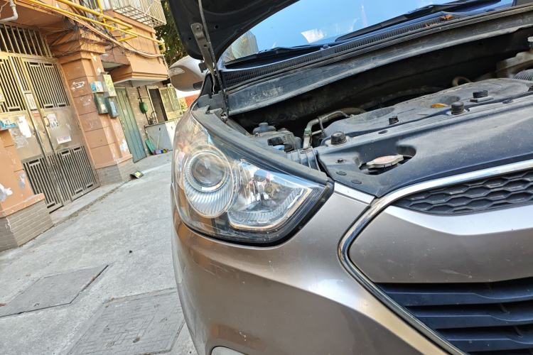 Used Hyundai ix35 2012 2.0L Manual Two-Wheel Drive New Edition GL Right Front Headlight