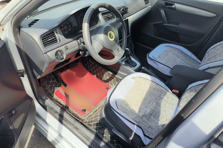 Used Volkswagen Lavida 2013 Revised Classic 1.6L Automatic Fashion Edition Driver Seat