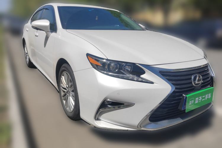 Used Lexus ES 2016 200 Midnight Special Limited Edition
