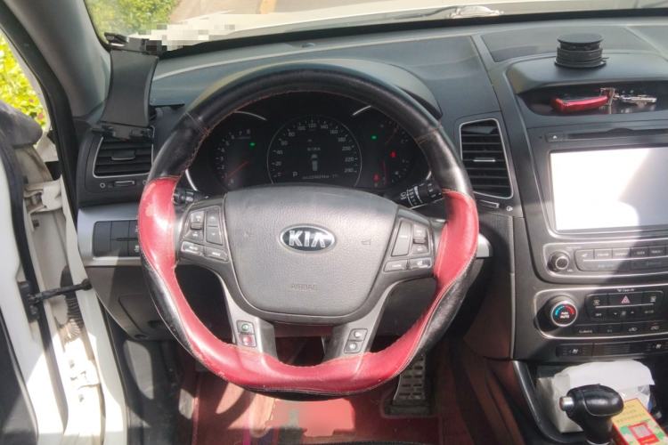 Used Kia Sorento 2013 2.4L 7-Seater Gasoline Supreme Edition China IV Standard