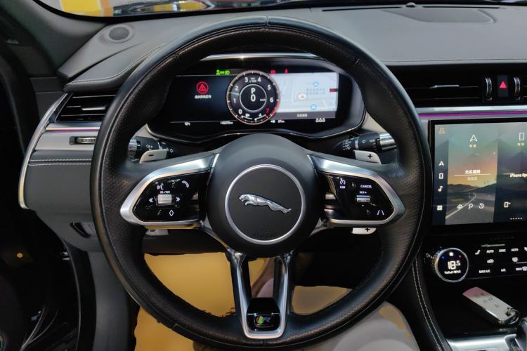 Used Jaguar F-PACE 2021 250 PS R-Dynamic S
