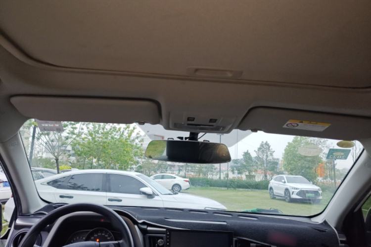 Used Toyota RAV4 2016 2.0L CVT Two-Wheel Drive Fashion Edition China V Standard