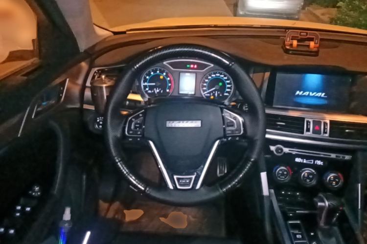 Used Haval H7 2017 Blue-Label H7L 2.0T Automatic Luxury Model
