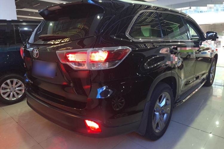 Used Toyota Highlander 2017 2.0T Four-Wheel Drive Luxury Edition 7 Seats