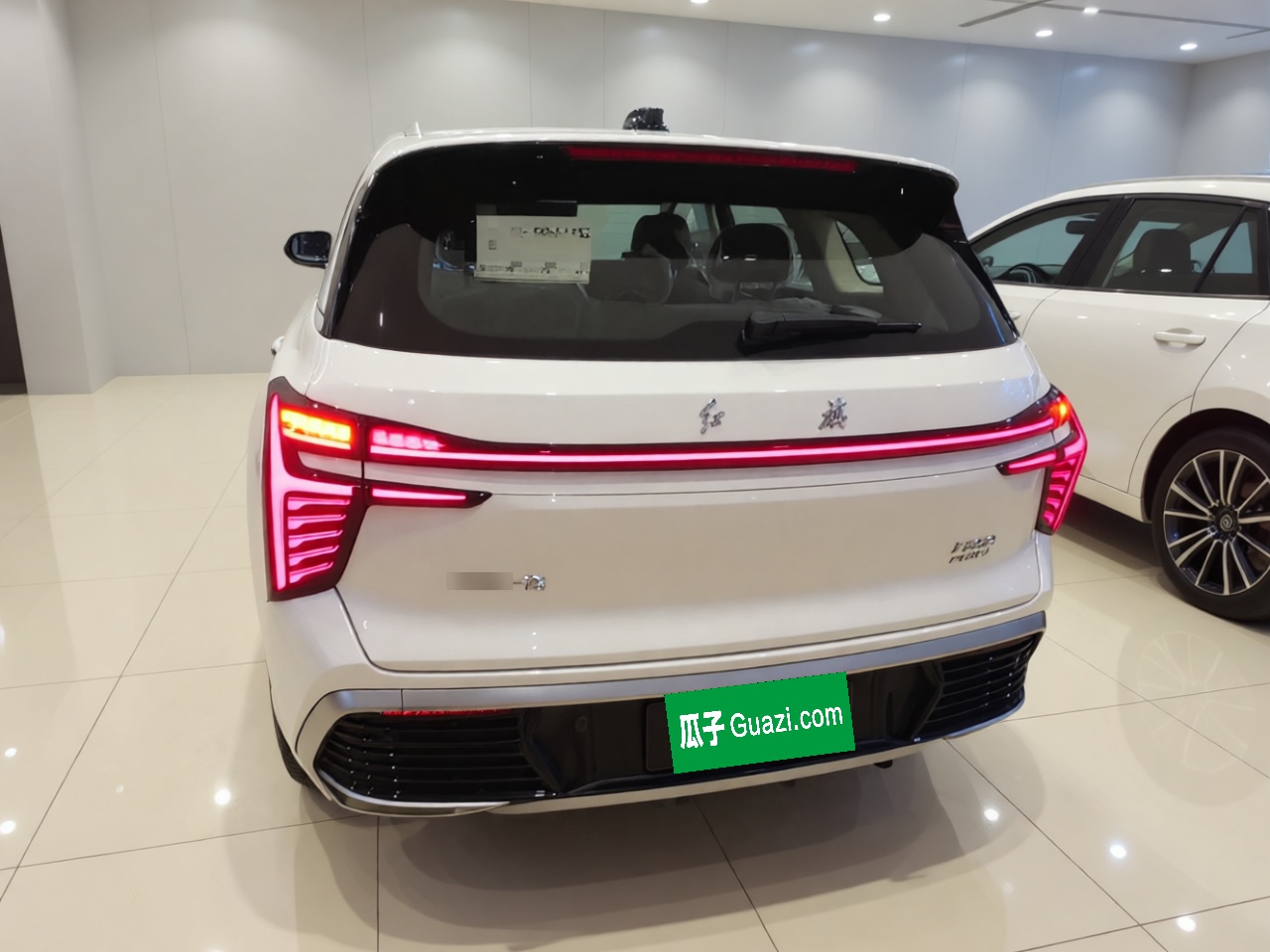 Hongqi HS3 PHEV 2025 Model 125km Jingwei 2 Millionth Anniversary Edition — снимка 5