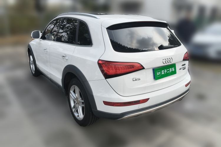 Used Audi Q5 2017 Plus 40 TFSI Technology Model
