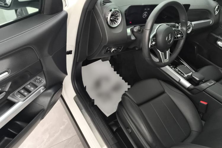 Used Mercedes-Benz GLB 2022 Refresh GLB 200 Dynamic Edition Driver Seat