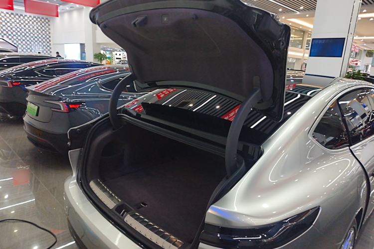 Used Nio ET7 2024 75 kWh Executive Edition
