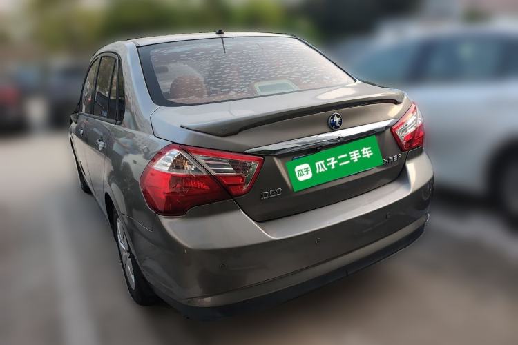 Used Venucia D50 2014 1.6L Automatic Splendid Edition
