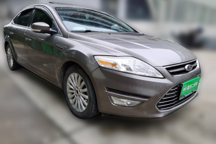 Used Ford Mondeo 2011 2.0L GTDi 200 Fashion Edition Front Right 45 Deg