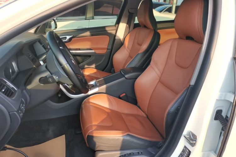 Used Volvo V60 2015 T5 Zhiya Edition Left Front Seat