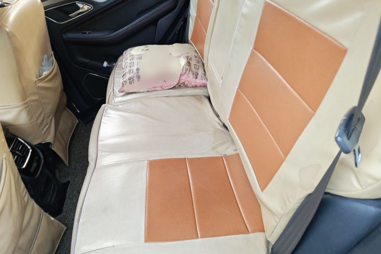 Used Baojun 560 2016 1.8L iAMT Luxury Model
