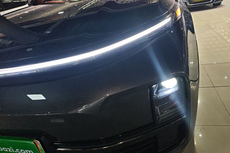 Used Li Auto L8 2023 Pro Model
