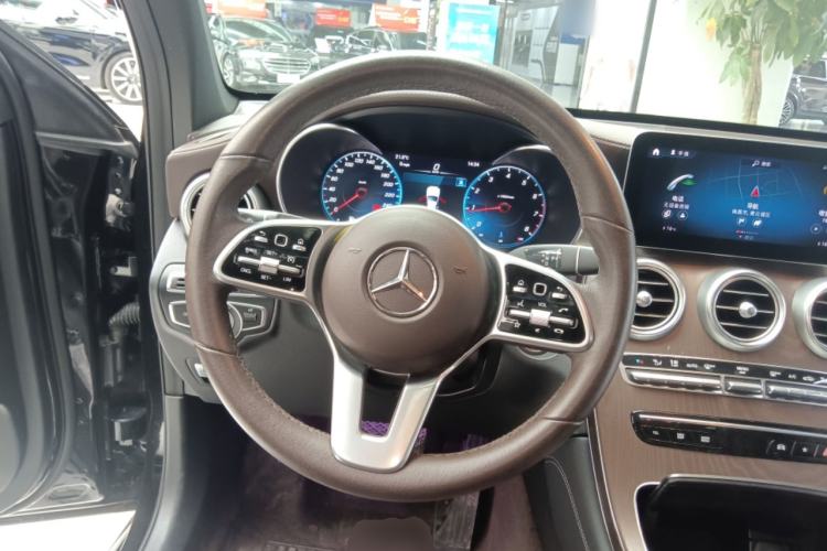 Used Mercedes-Benz GLC 2021 GLC 260 L 4MATIC Luxury Model Steering Wheel