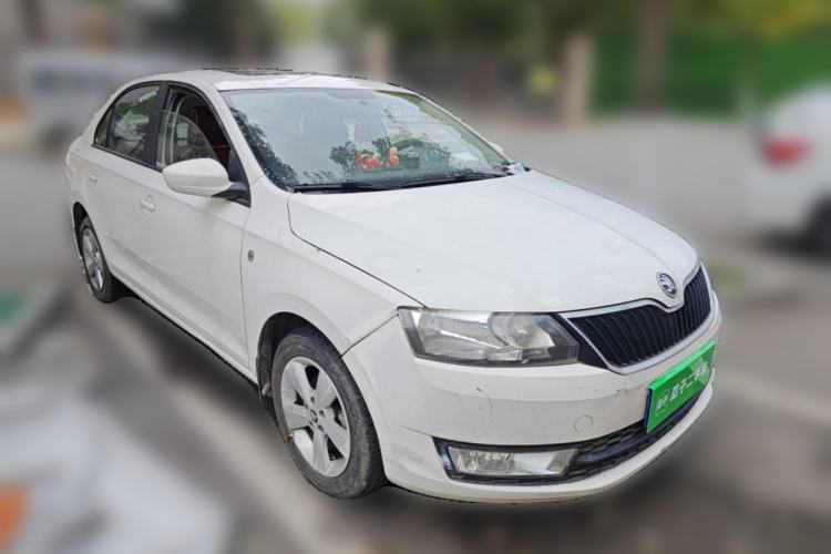 Used Skoda Rapid 2013 1.6L Automatic Smart Selection Model