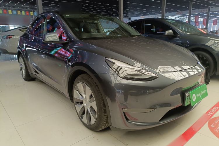 Used Tesla Model Y 2021 Long-Range All-Wheel-Drive Version 3D7
