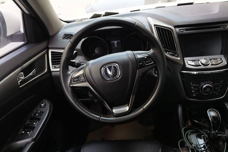 Used CHANGAN CS75 2015 1.8T Automatic All-Wheel Drive Elite Version China IV Standard

