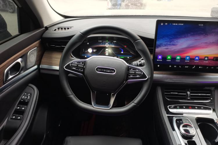 Used Skyworth HT-i 2024 1.5L PHEV 115KM Taidao Edition