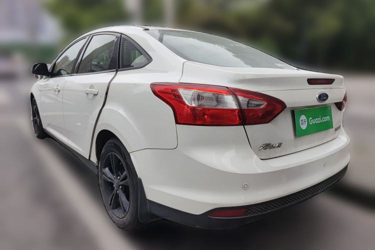 Used Ford Focus 2012 Sedan 1.6L Automatic Fashion Edition
