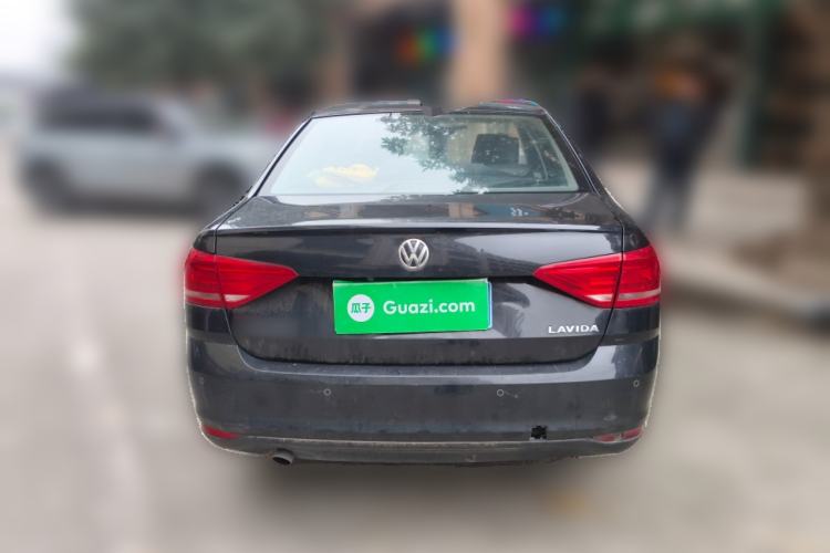 Used Volkswagen Lavida 2017 1.6L Manual Fashion Edition
