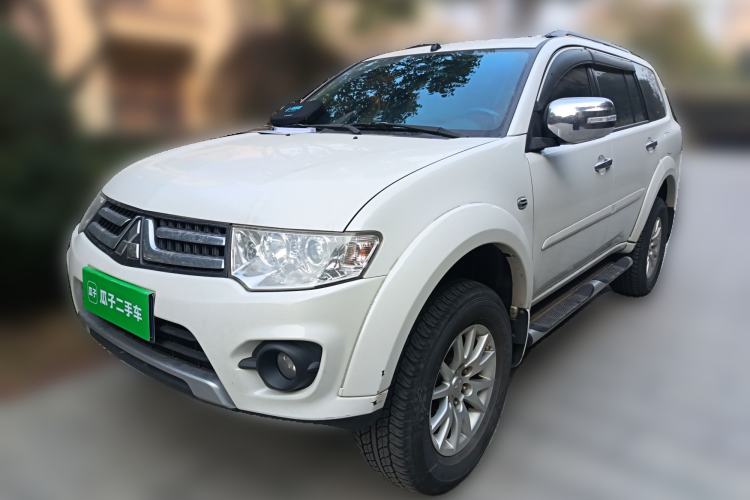 Used Mitsubishi Pajero Sport 2013 3.0L Automatic 4x4 Executive Edition
