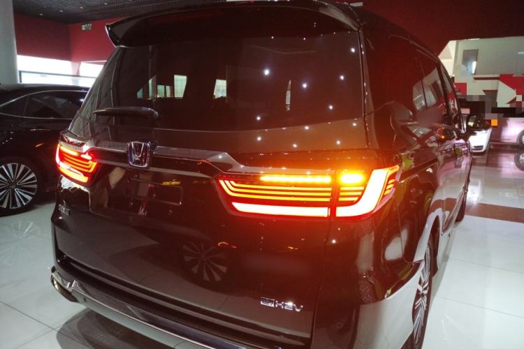 Used Honda Elysion 2024 2.0L eHEV Luxury Edition