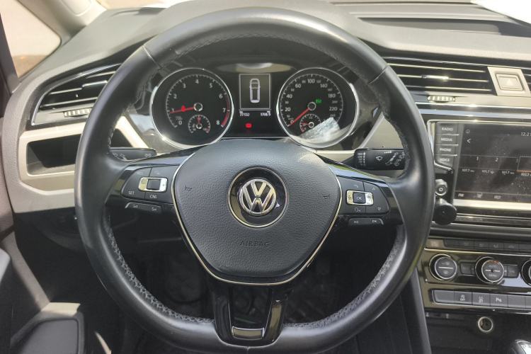 Used Volkswagen Touran 2018 Volkswagen Touran L 280TSI DSG Boundary Edition 6-Seater China VI Standard
