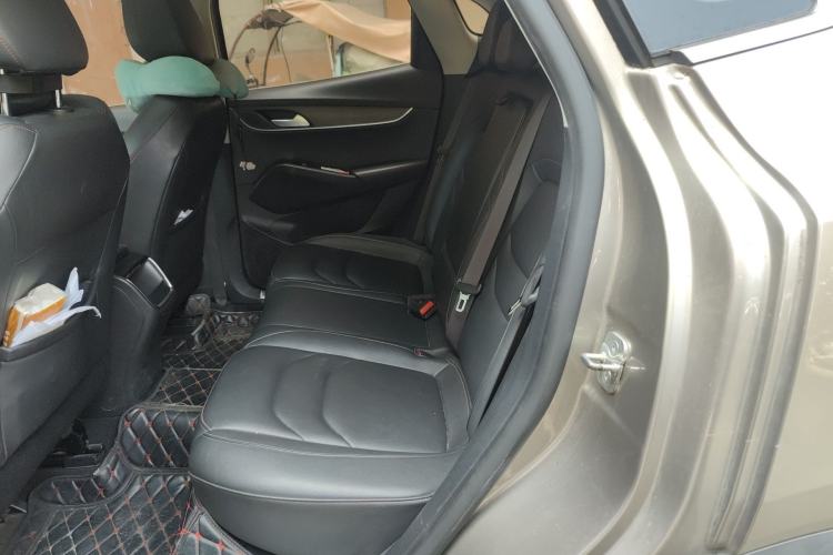 Used BORGWARD BX5 2017 20TGDI Automatic Two-Wheel Drive Pioneer Edition Left Rear Seat