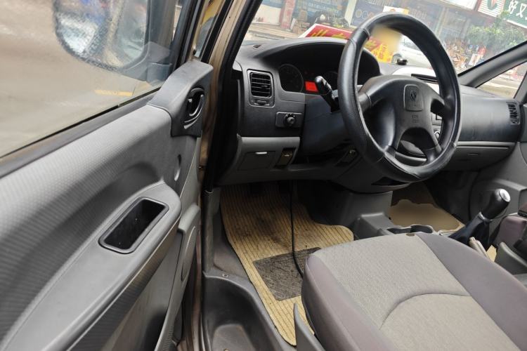 Used FORTHING Lingzhi 2013 M3 1.6L 7-Seater Luxury Model