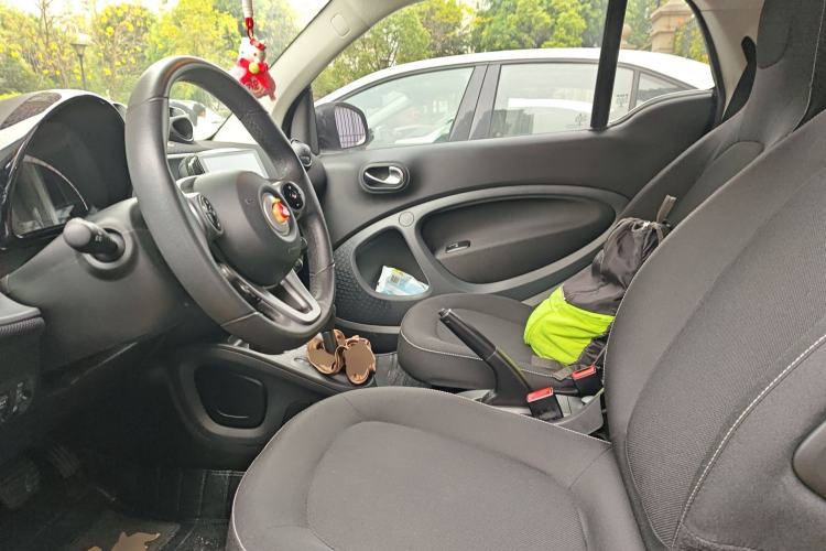 Used smart fortwo 2015 1.0L 52 kW Hardtop Passion Edition
